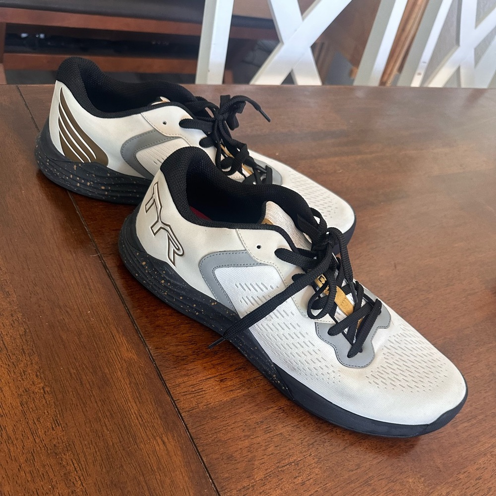 TYR cxt1 trainers